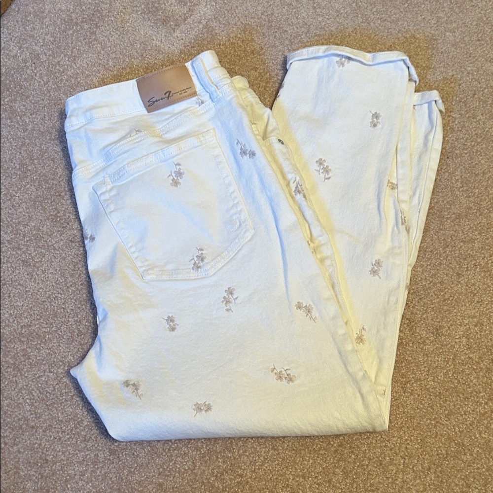 Seven7 Women's Cream Floral Straight Leg Jeans